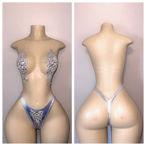 BEDAZZLED SEAMLESS BRA SET WITH FULL THONG