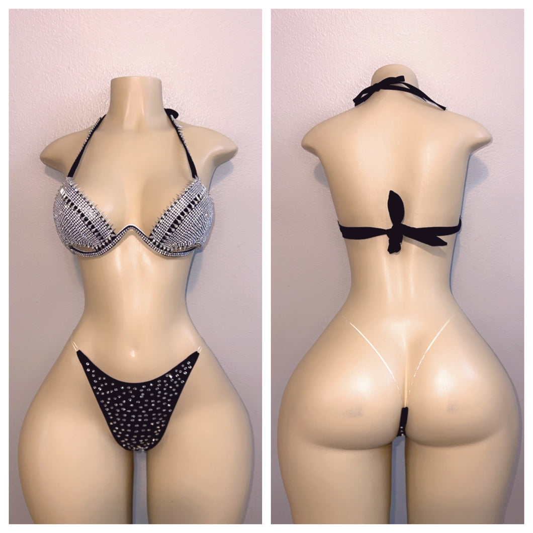 BLACK DIAMOND BEDAZZLED BRA SET