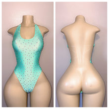 Load image into Gallery viewer, DIAMOND CLASSIC NAKED BACK WITH CLEAR STRINGS