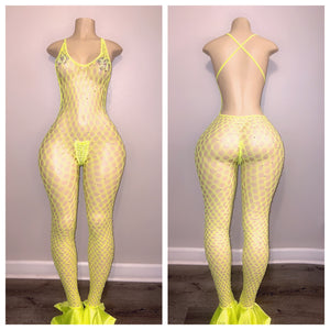 DIAMOND FULL BODY FISHNET WITH FLARE AND MATCHING THONG FITS XS-XL