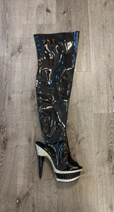 BLACK SHINY THIGH HIGH BOOTS WITH CUBE AND RHINESTONE HEEL